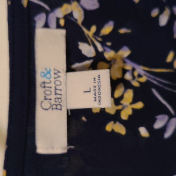 CROFT & BARROW Blue W/Flower Print Short Sleeve Size Large Blouse - Picture 6 of 6